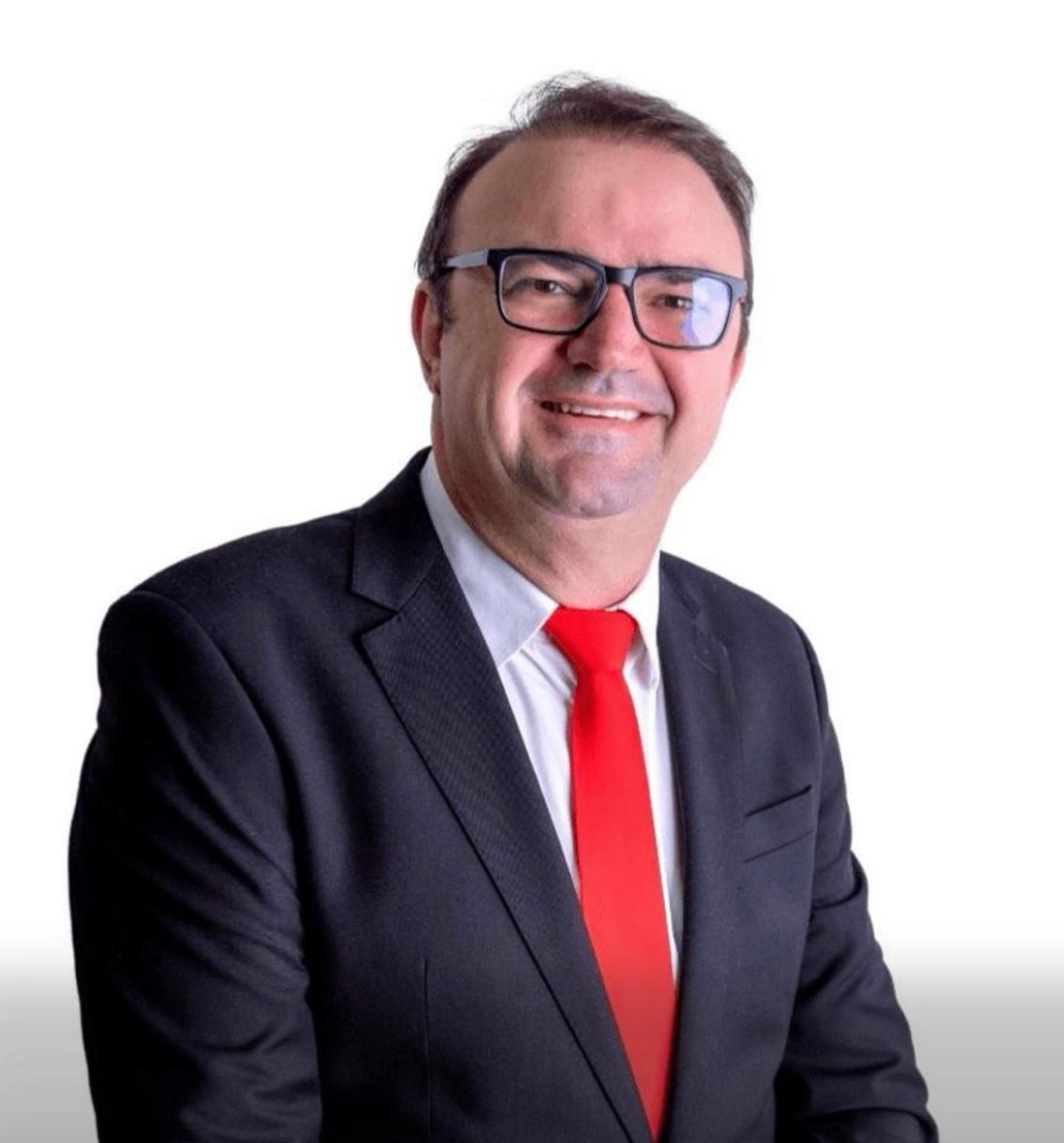 Dr. Emanuel Belem Gomes